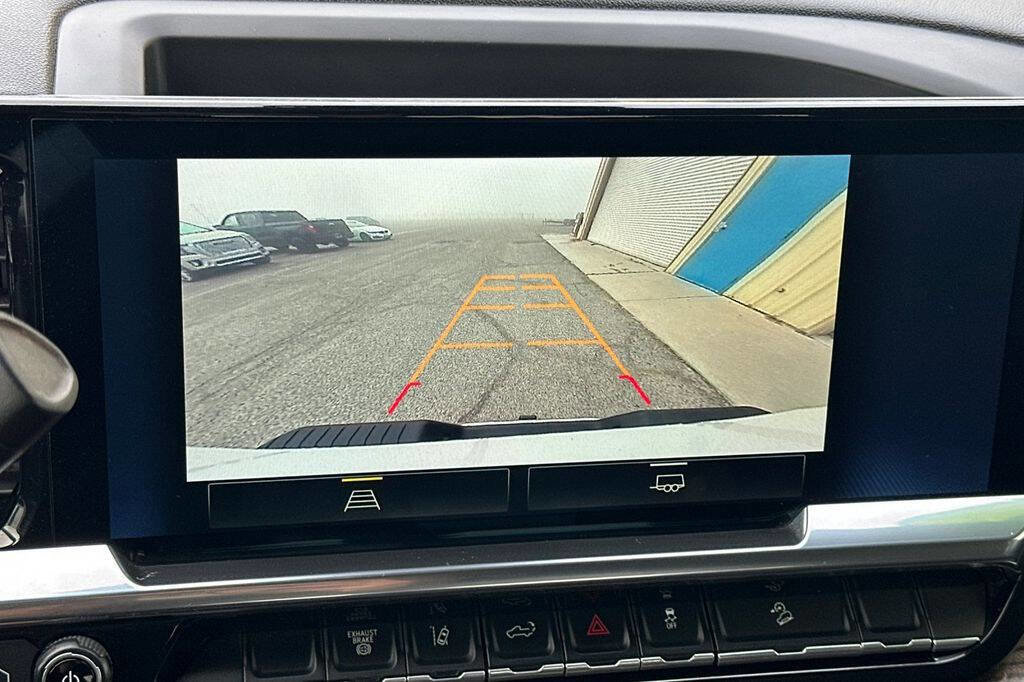 Used 2024 Chevrolet Silverado 2500 LT image 18