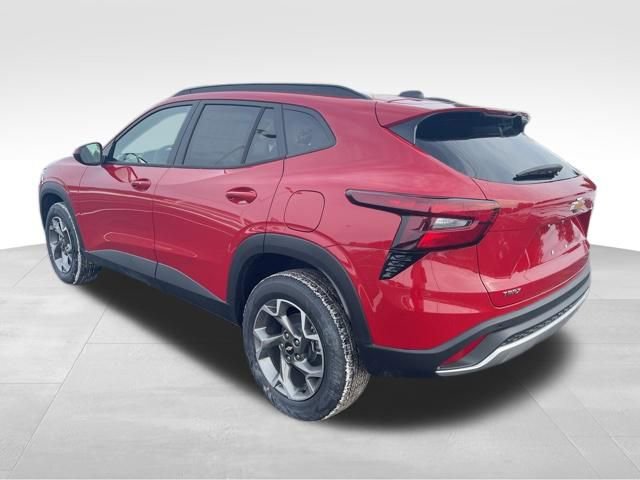 New 2026 Chevrolet Trax LT w/ Driver Confidence Package FWD image 3