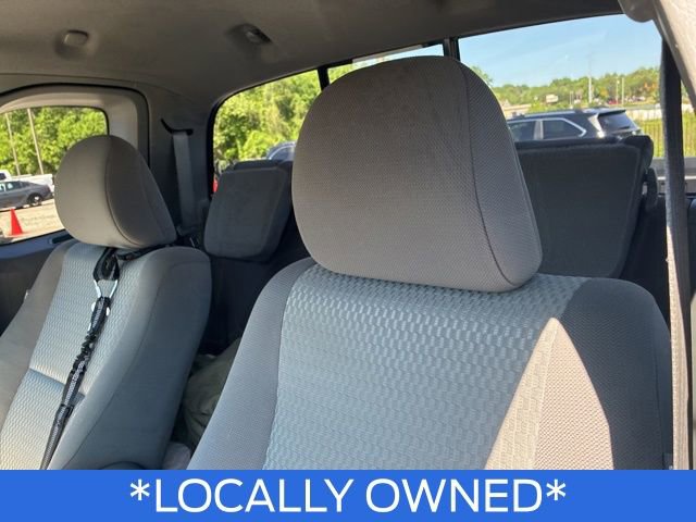 Used 2014 Toyota Tacoma PreRunner w/ SR5 Package RWD image 7