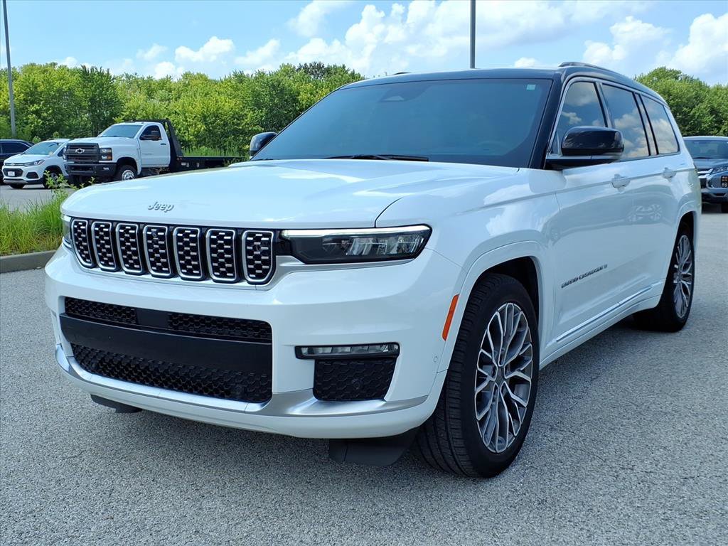 Used 2025 Jeep Grand Cherokee L Summit AWD/4WD image 31
