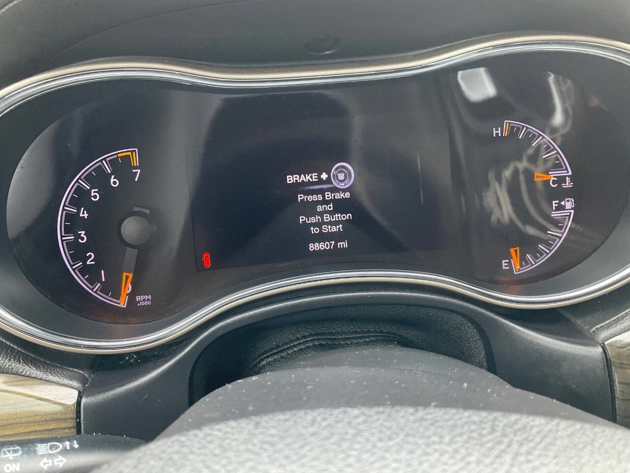 Used 2017 Jeep Grand Cherokee Overland RWD image 17