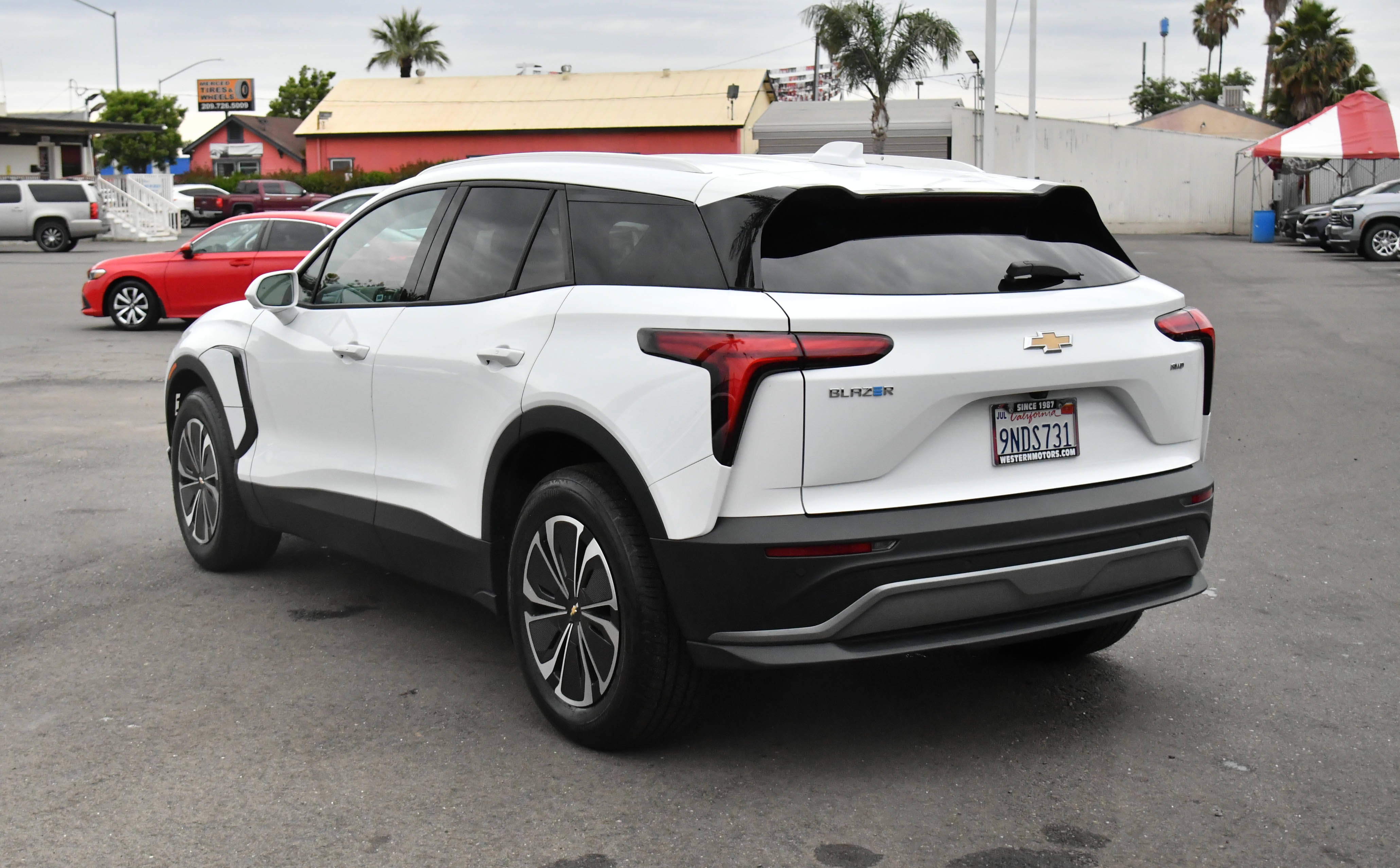 Used 2024 Chevrolet Blazer EV LT AWD/4WD image 6