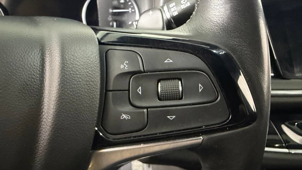 Used 2023 Buick Enclave Avenir w/ Avenir Technology Package AWD/4WD image 20