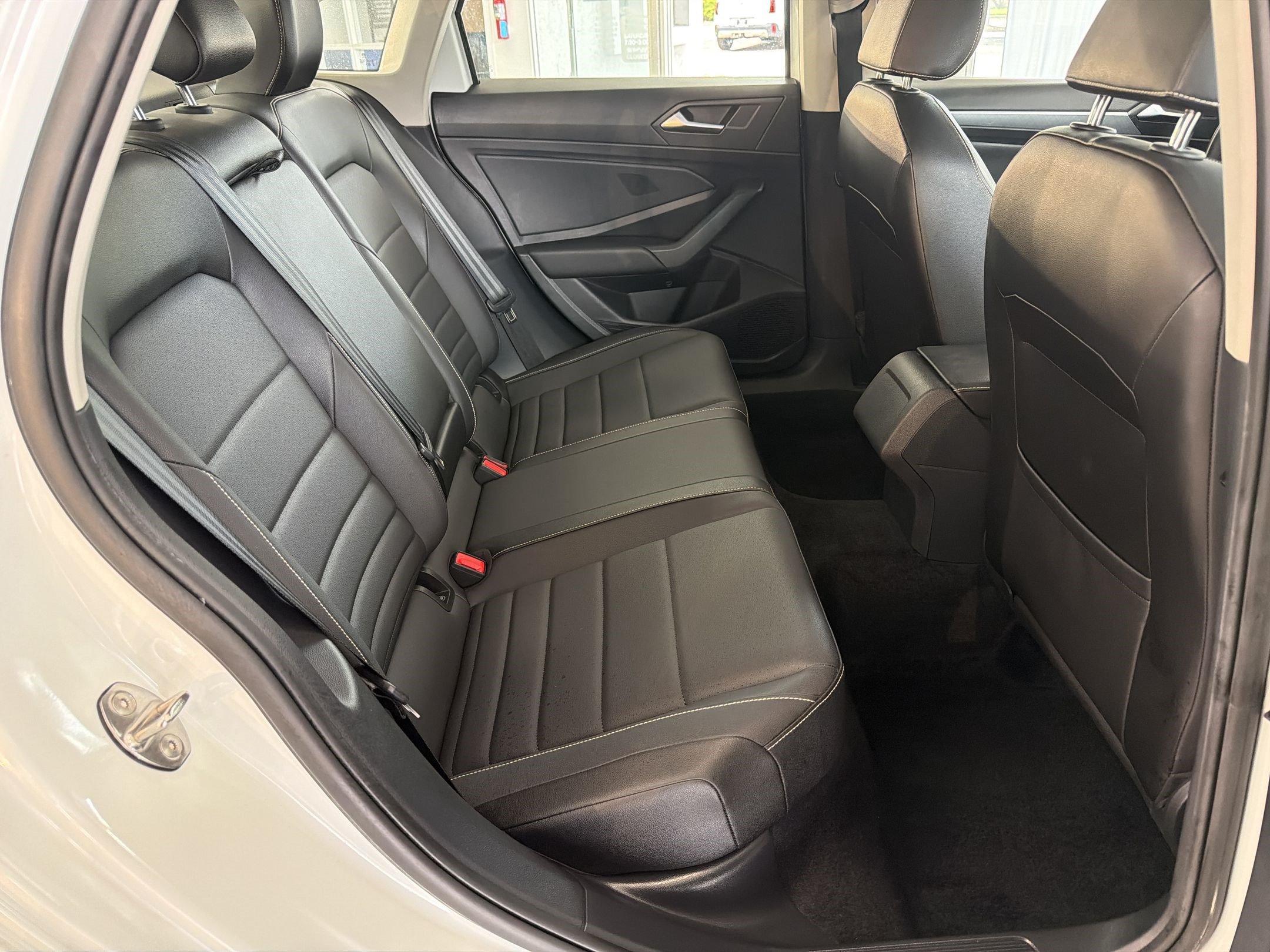 Used 2022 Volkswagen Jetta SE FWD image 29
