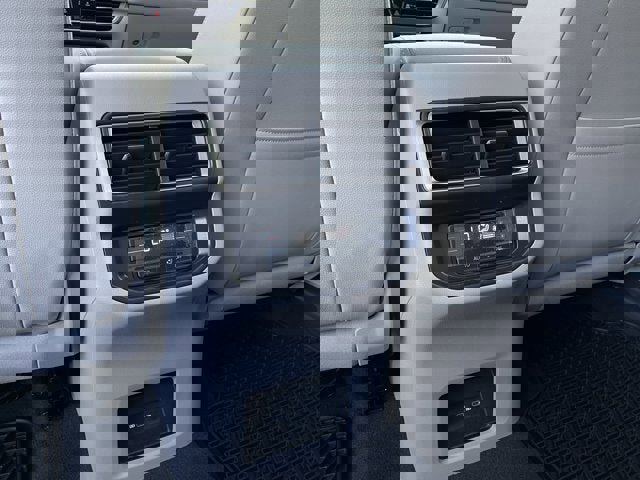 New 2026 Volkswagen Atlas SE image 25