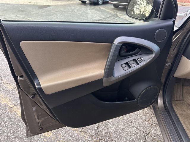 Used 2011 Toyota RAV4 4WD V6 image 11