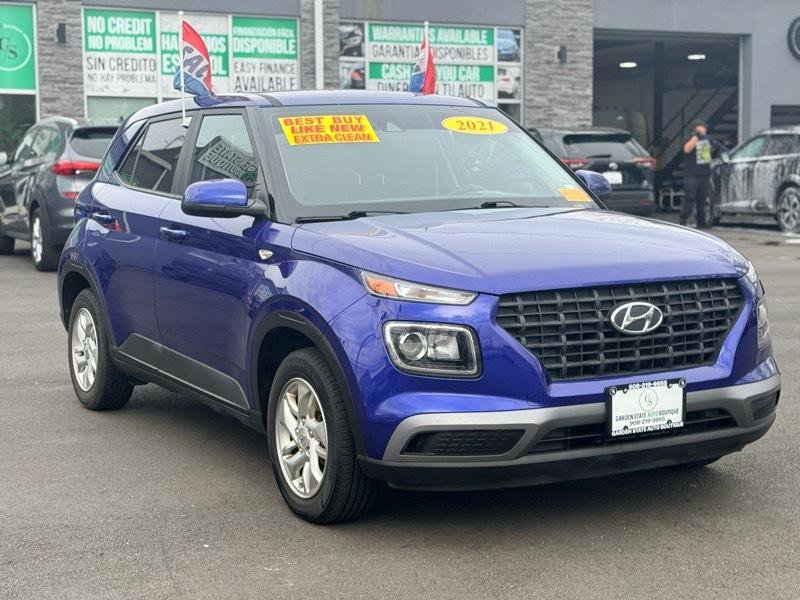 Used 2021 Hyundai Venue SE image 3