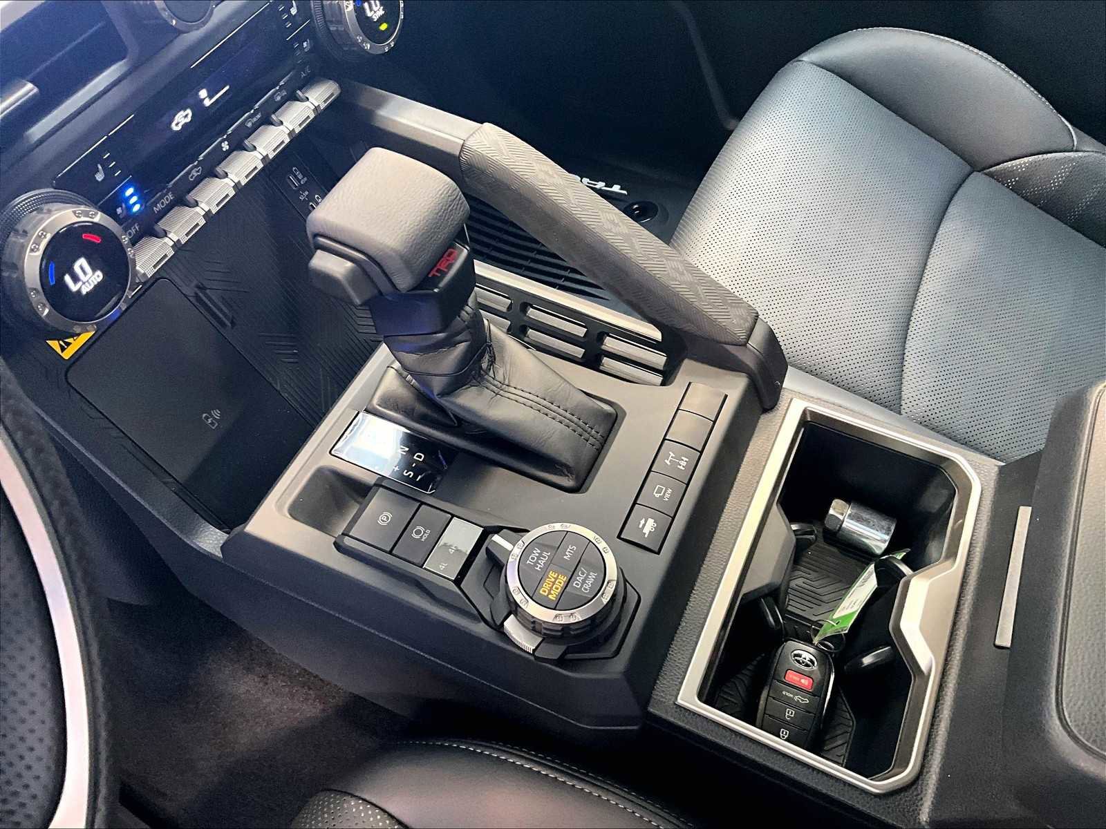 New 2025 Toyota Tacoma TRD Off-Road image 13