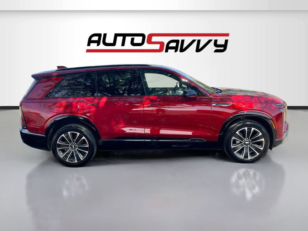 Used 2026 Cadillac Vistiq Sport w/ LPO, Floor Liner Package AWD/4WD image 8