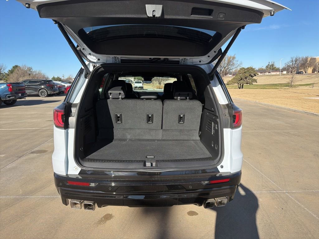 Used 2026 GMC Acadia Denali Ultimate image 7