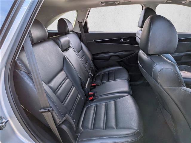Used 2019 Kia Sorento EX image 17