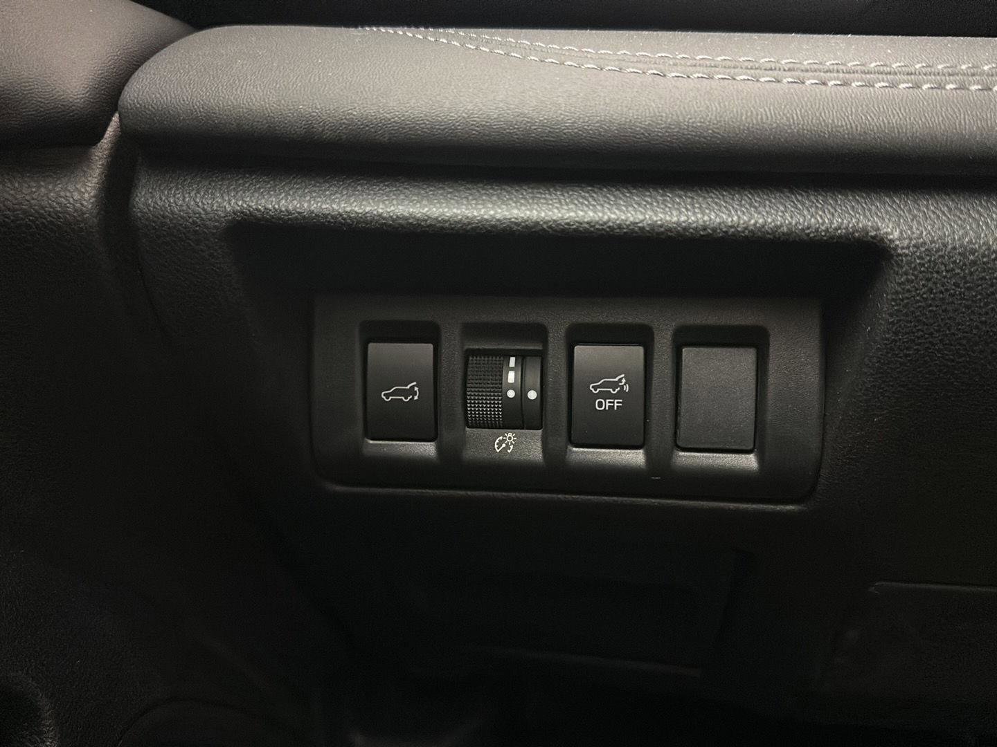 Used 2025 Subaru Outback Limited AWD/4WD image 10