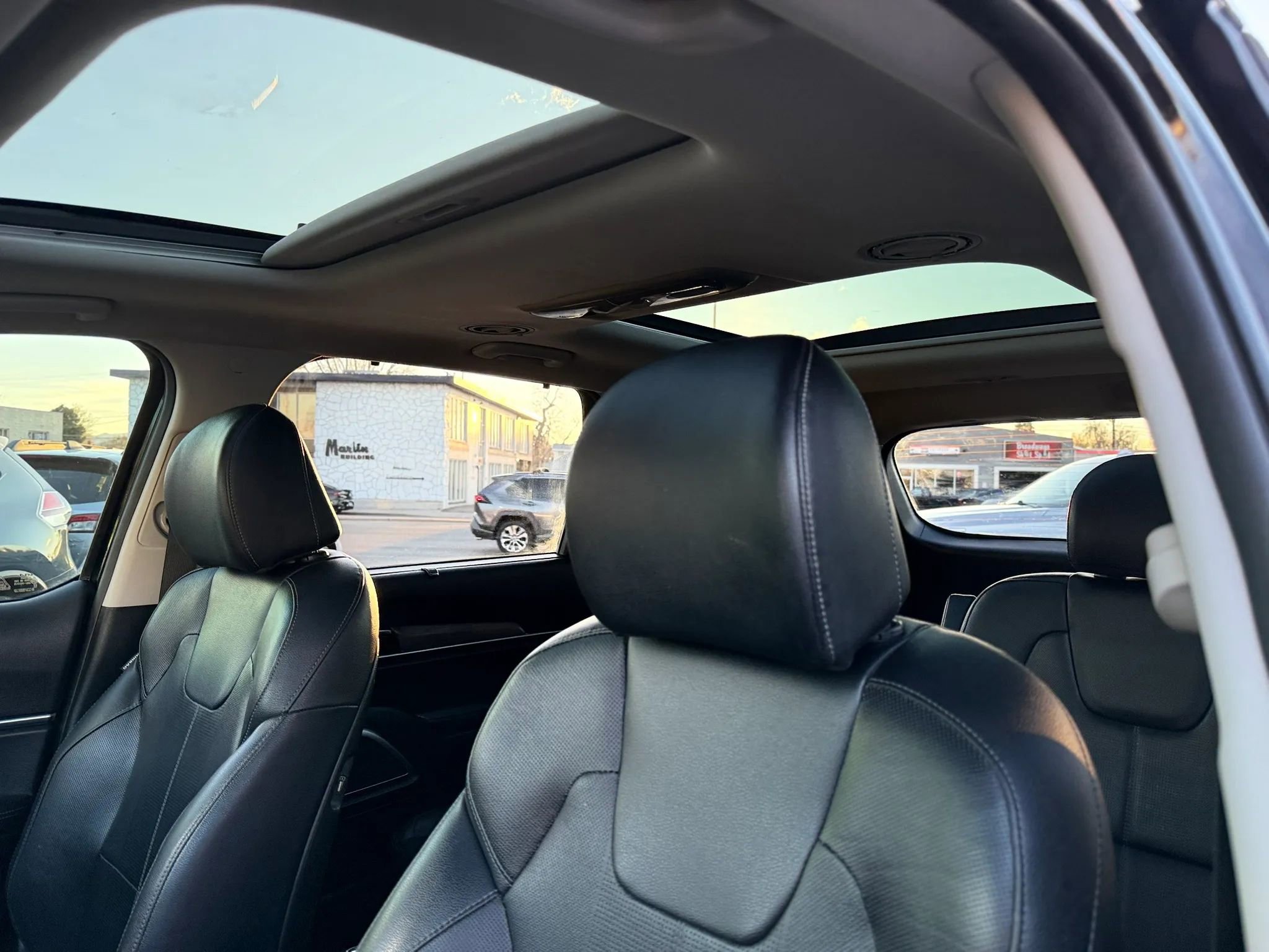 Used 2022 Kia Telluride SX w/ Nightfall Edition Package image 13