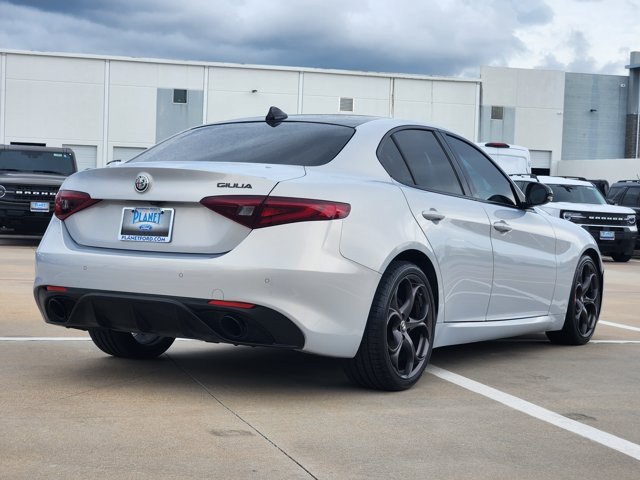 Used 2021 Alfa Romeo Giulia Ti Sport RWD image 5
