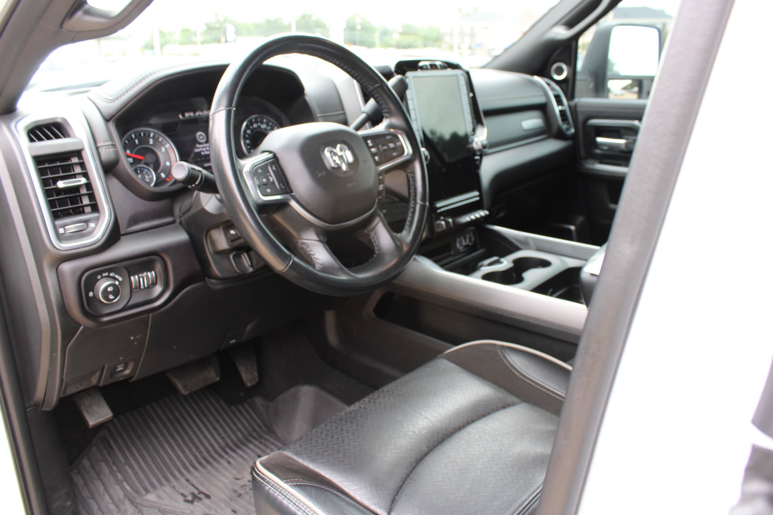Certified 2023 RAM 3500 Laramie AWD/4WD image 21