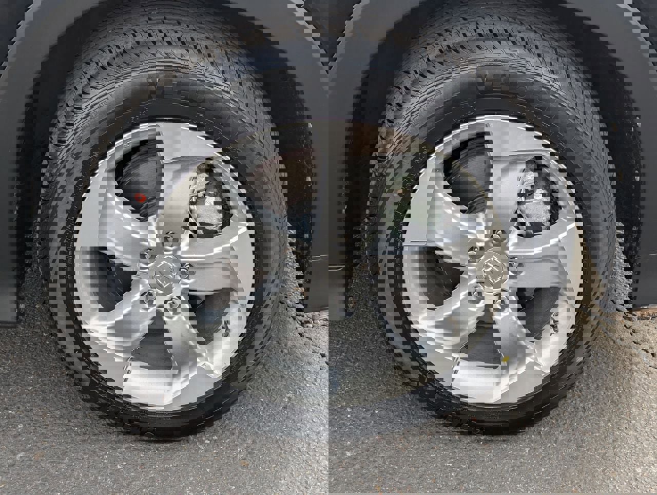 Used 2020 Honda HR-V LX image 11