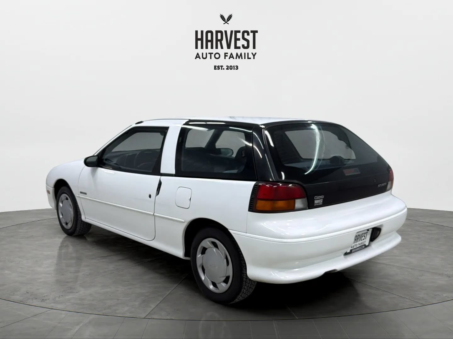 Used 1992 Geo Storm Hatchback FWD image 4