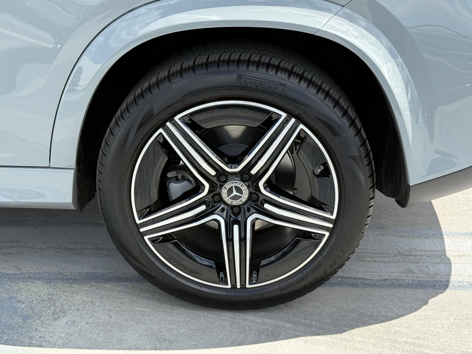 New 2026 Mercedes-Benz GLE 450e 4MATIC image 14