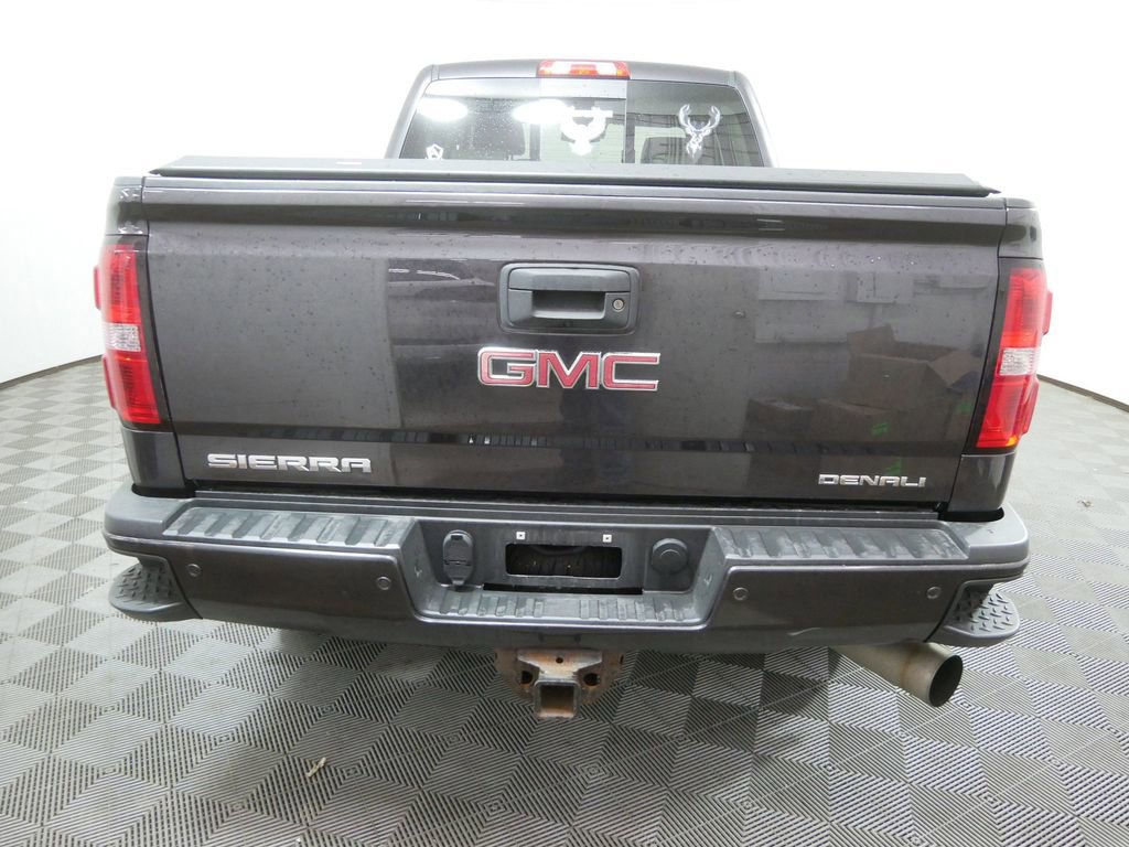 Used 2015 GMC Sierra 3500 Denali w/ Duramax Plus Package image 4