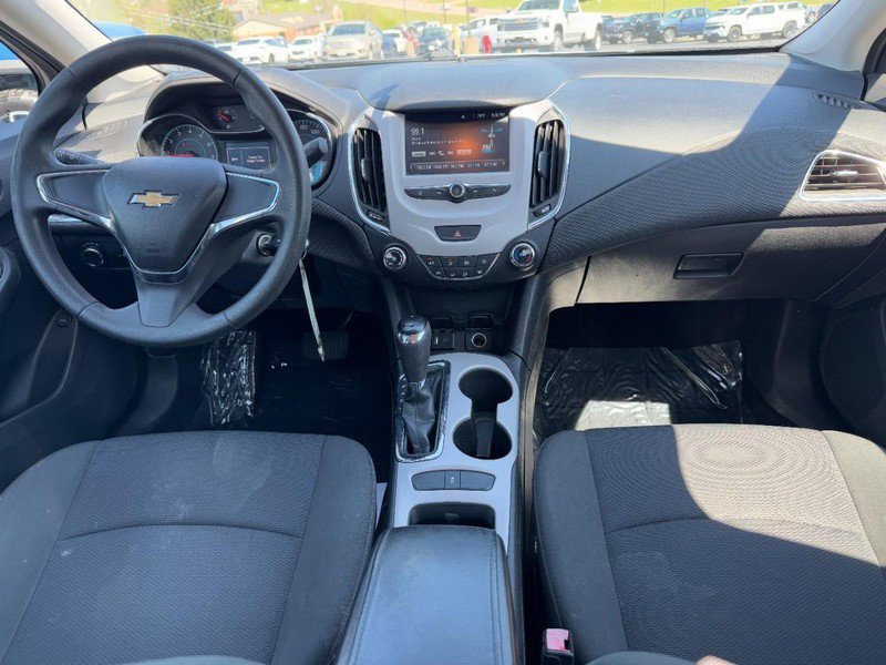 Used 2017 Chevrolet Cruze LS image 12