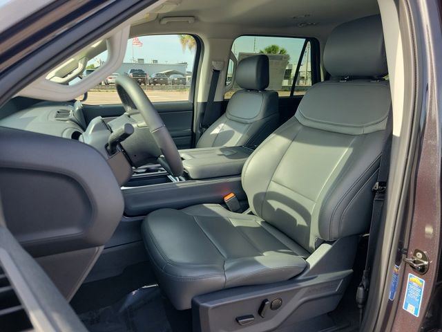 New 2026 Ford Expedition Active RWD image 10
