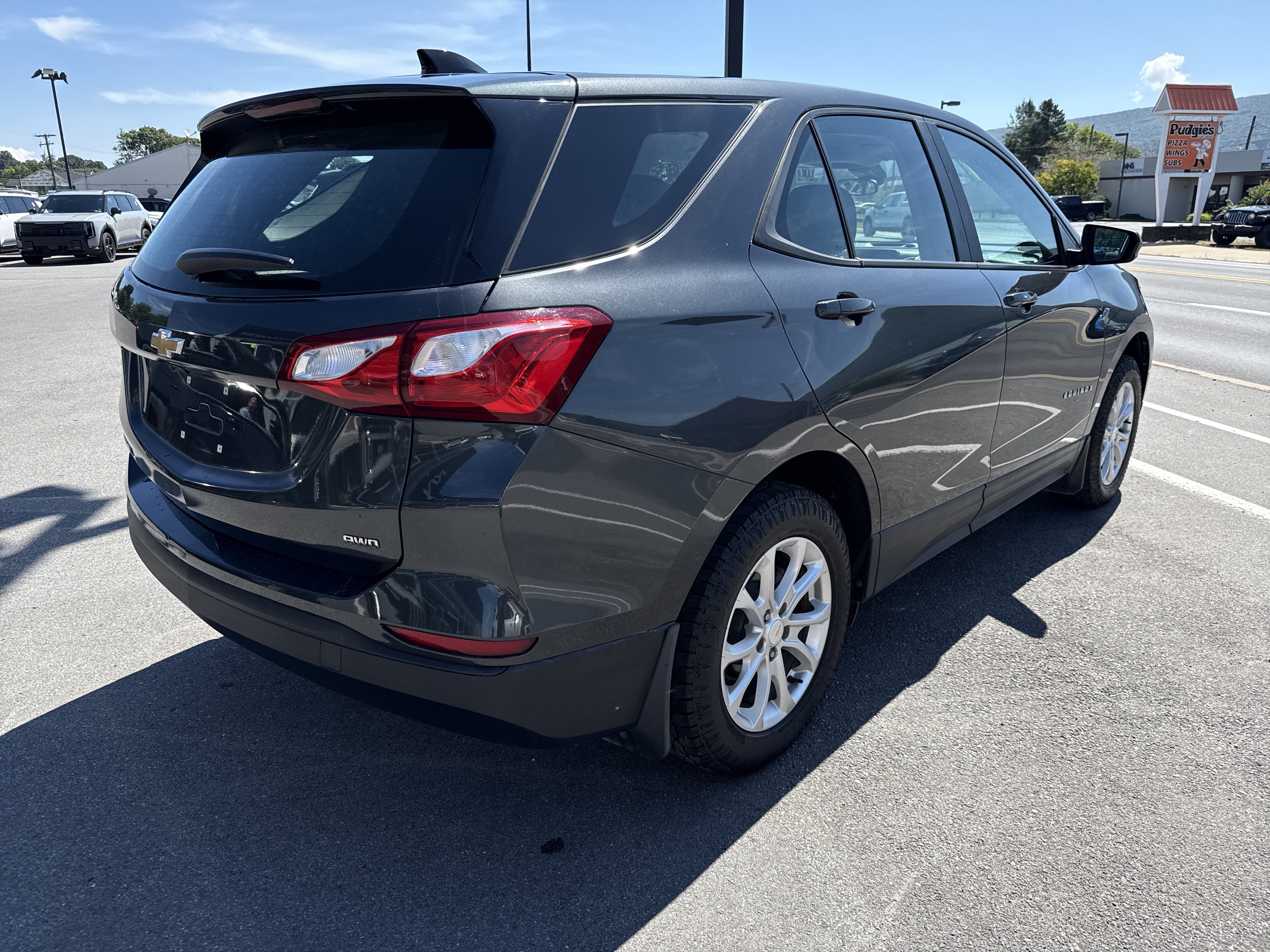 Used 2021 Chevrolet Equinox LS AWD/4WD video 3