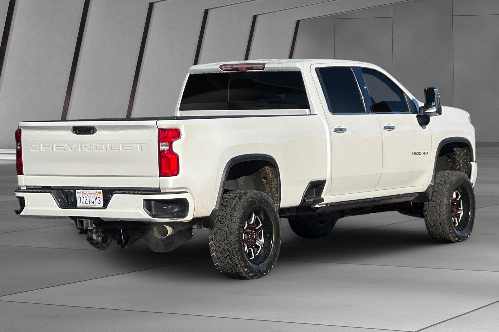 Used 2021 Chevrolet Silverado 3500 High Country w/ Z71 Off-Road Package image 4