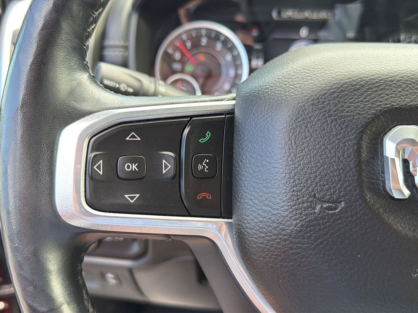 Used 2019 RAM 1500 Laramie w/ Sport Appearance Package AWD/4WD image 21