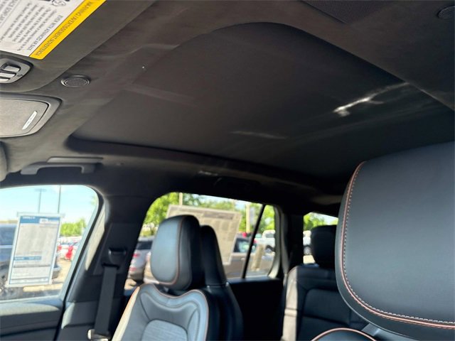 New 2025 Lincoln Aviator Black Label image 24