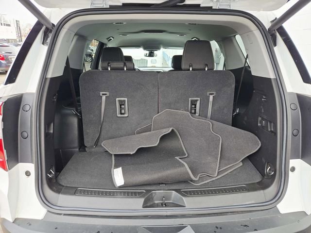 Used 2023 GMC Acadia SLE w/ Driver Convenience Package image 11