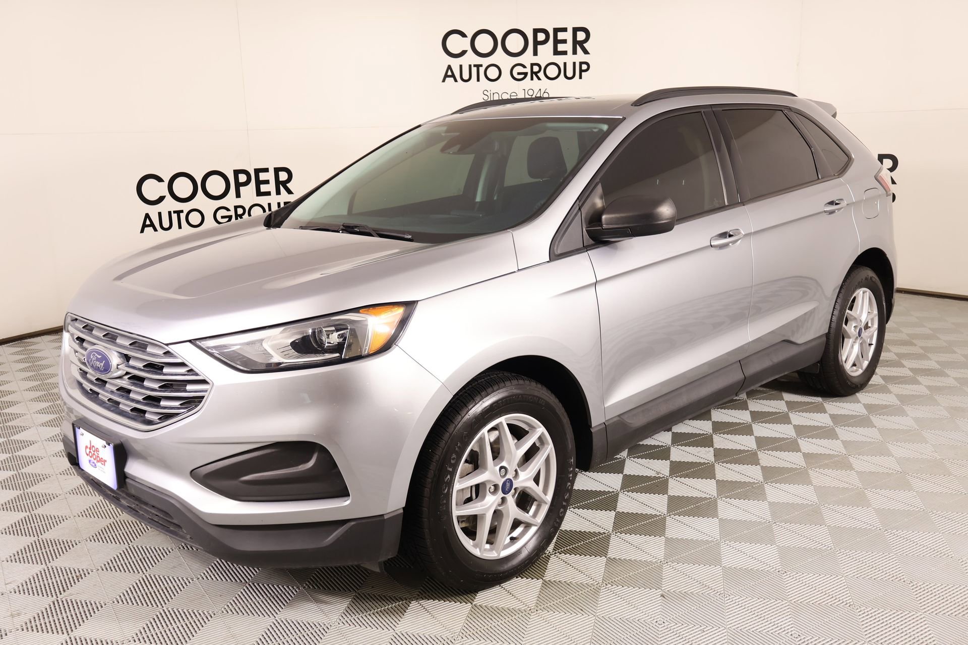 Used 2022 Ford Edge SE image 9