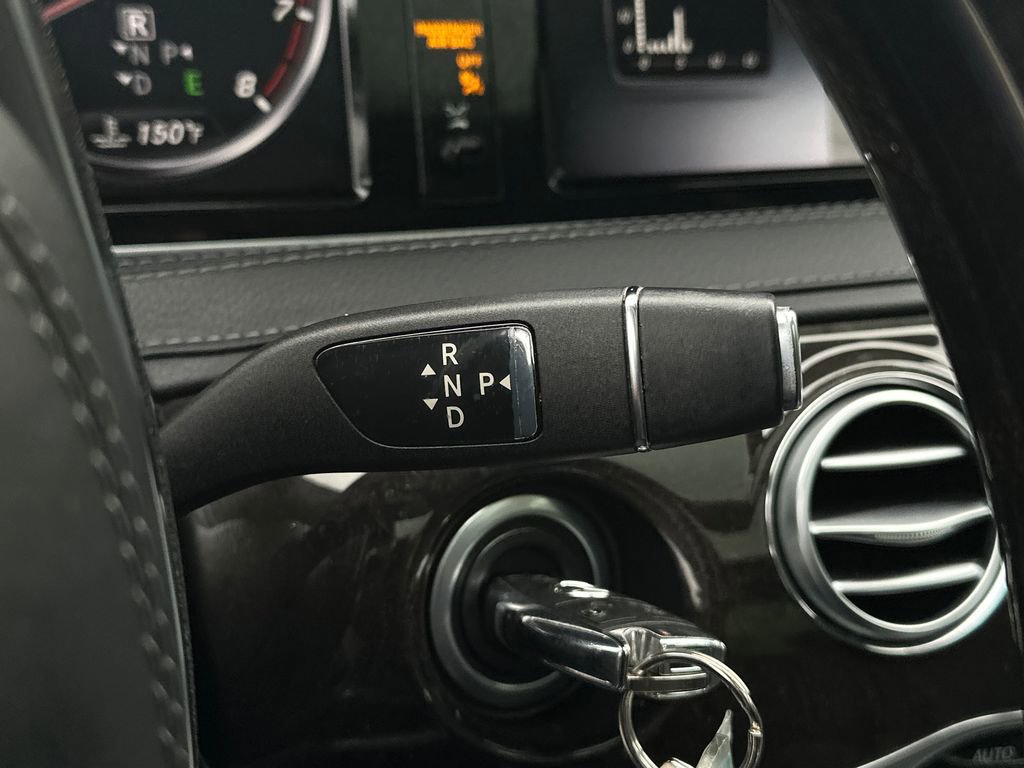 Used 2015 Mercedes-Benz S 550 4MATIC Sedan image 30