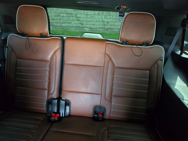Used 2023 GMC Yukon Denali Ultimate AWD/4WD image 49