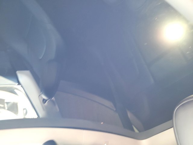 Used 2024 Tesla Model Y Long Range AWD/4WD image 12