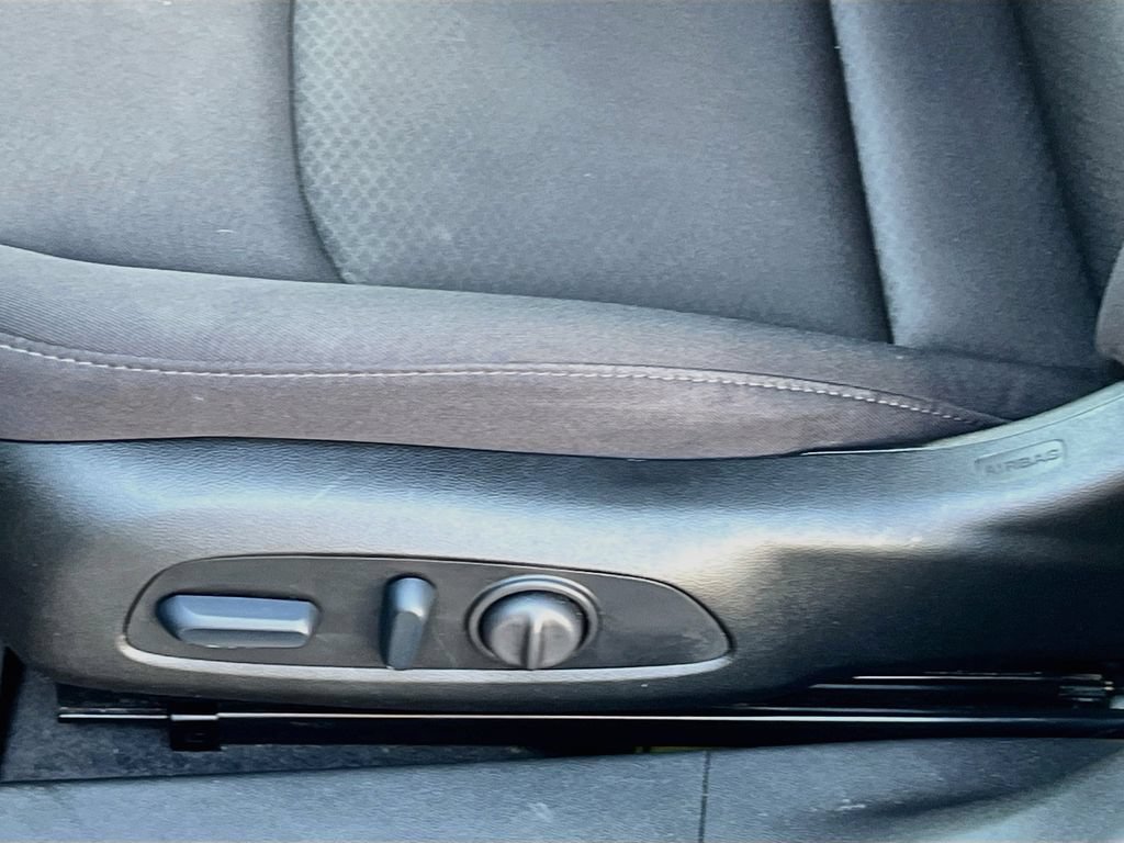 Used 2024 Chevrolet Malibu RS FWD image 20