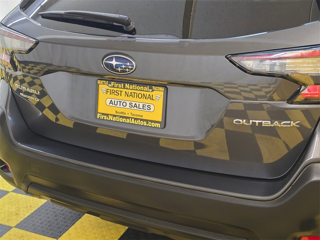 Used 2023 Subaru Outback Premium image 15