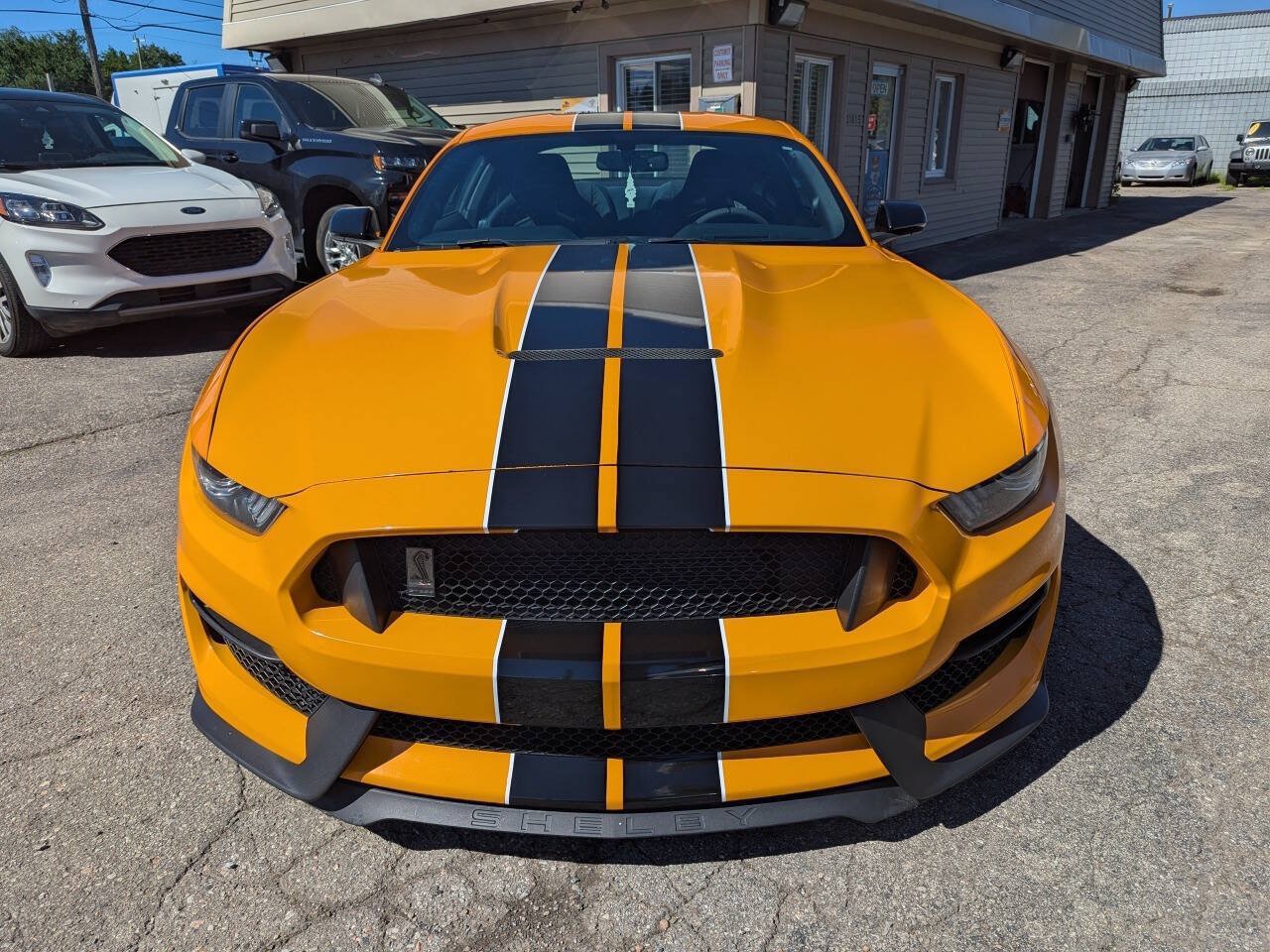 Used 2018 Ford Mustang Shelby GT350 w/ Electronics Package RWD image 2