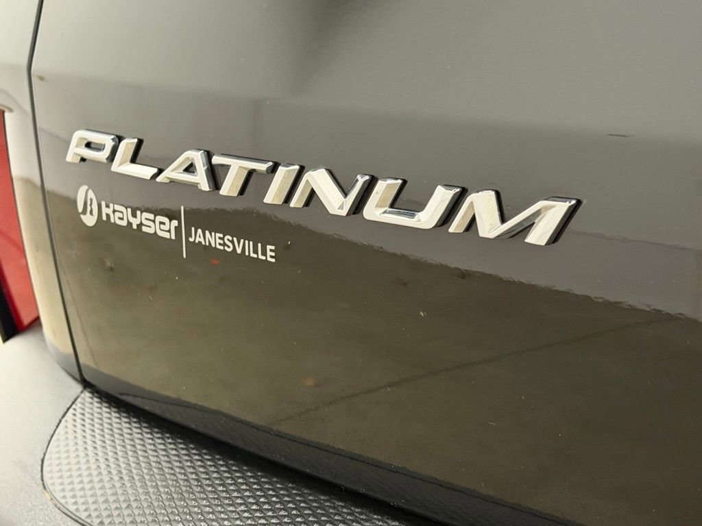 Used 2024 Ford Escape Platinum image 15