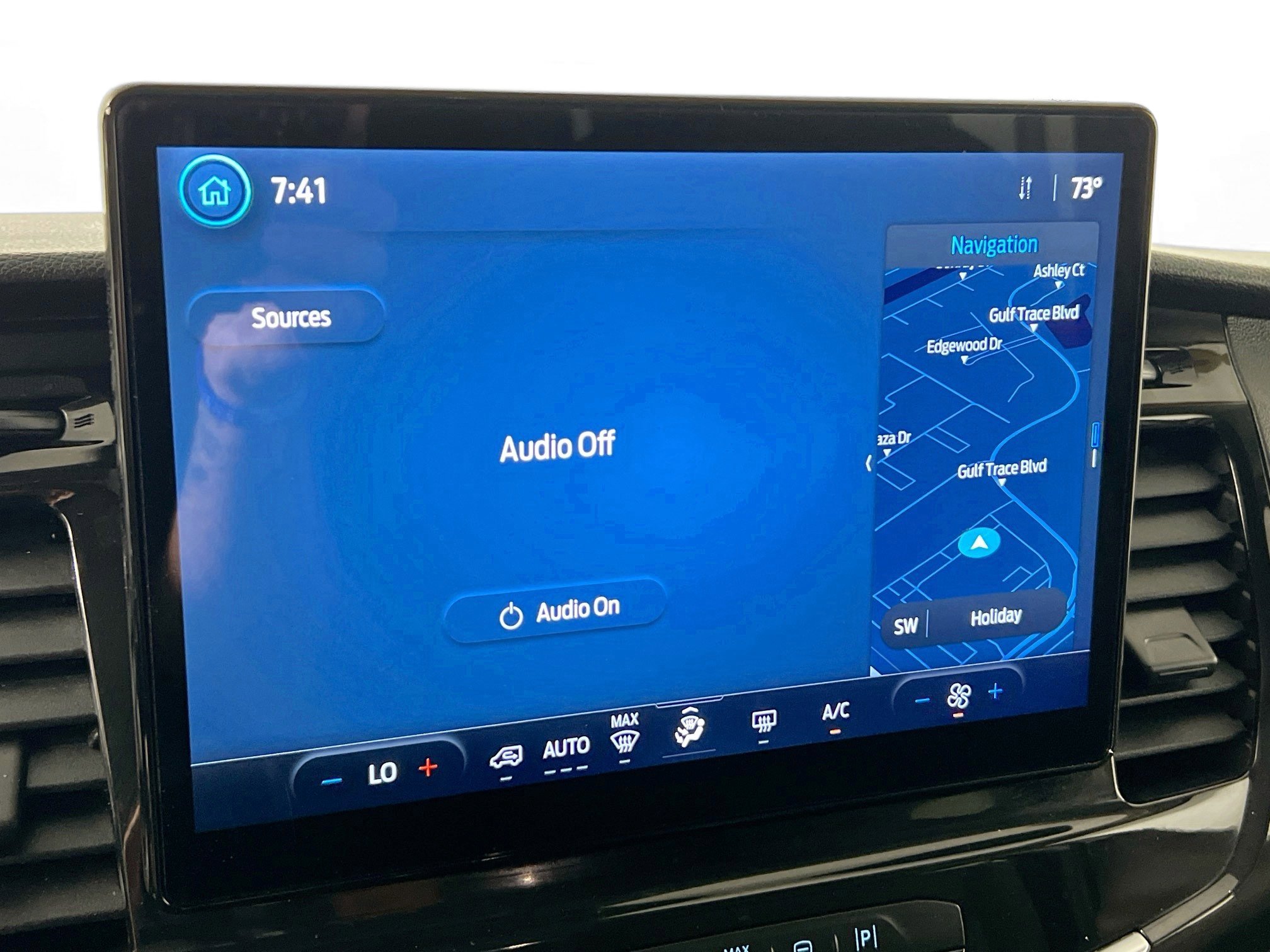 Used 2024 Ford Transit 350 XLT image 26