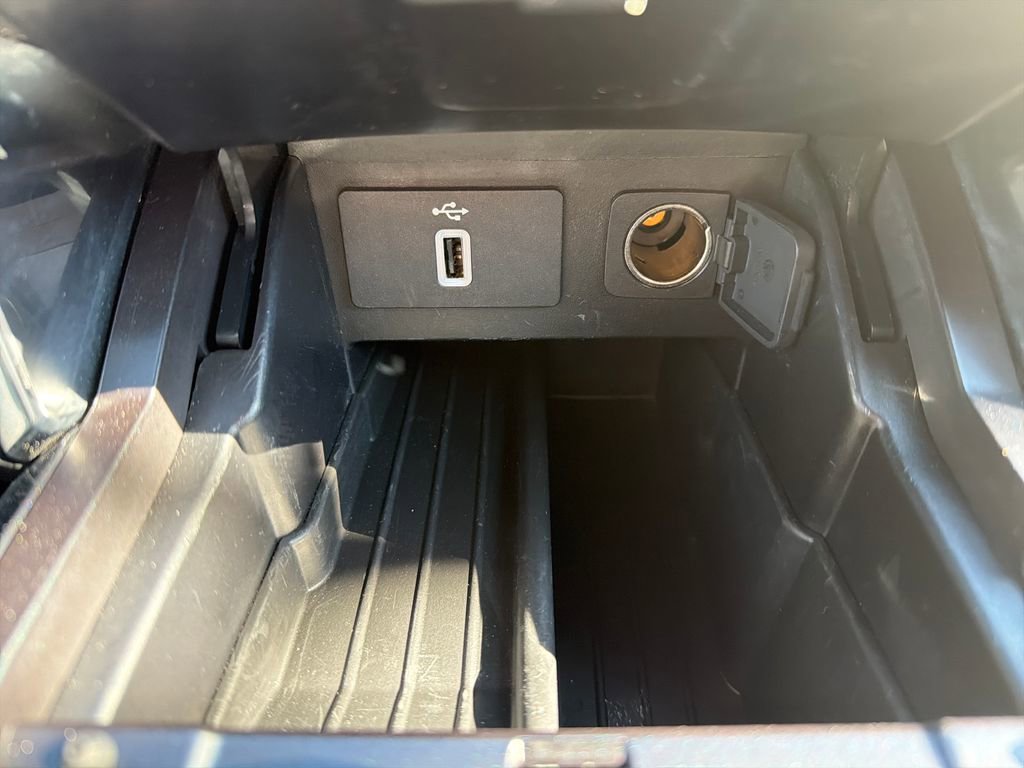 Used 2019 Ford Explorer Limited image 46