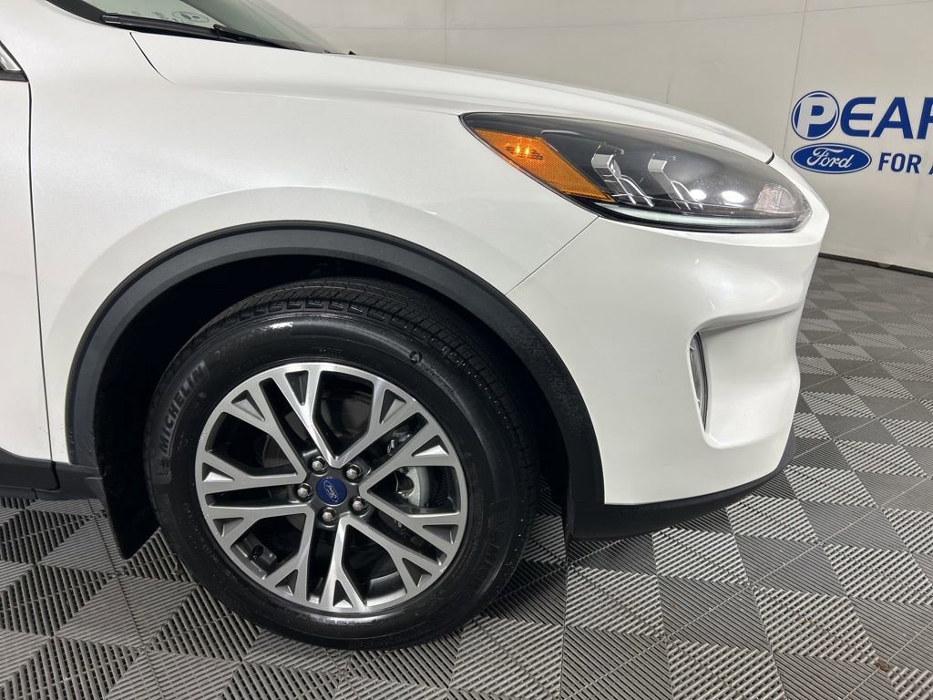Used 2021 Ford Escape SEL w/ Technology Package AWD/4WD image 4