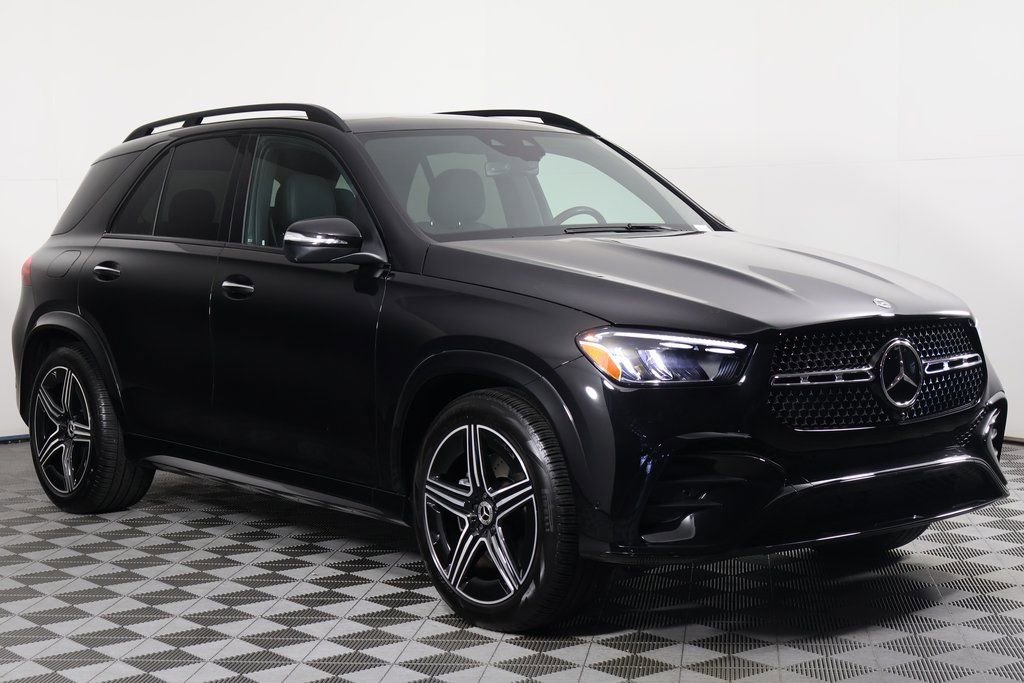 Certified 2025 Mercedes-Benz GLE 580 4MATIC image 3