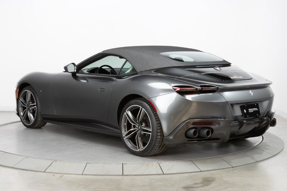 Used 2024 Ferrari Roma Spider image 13