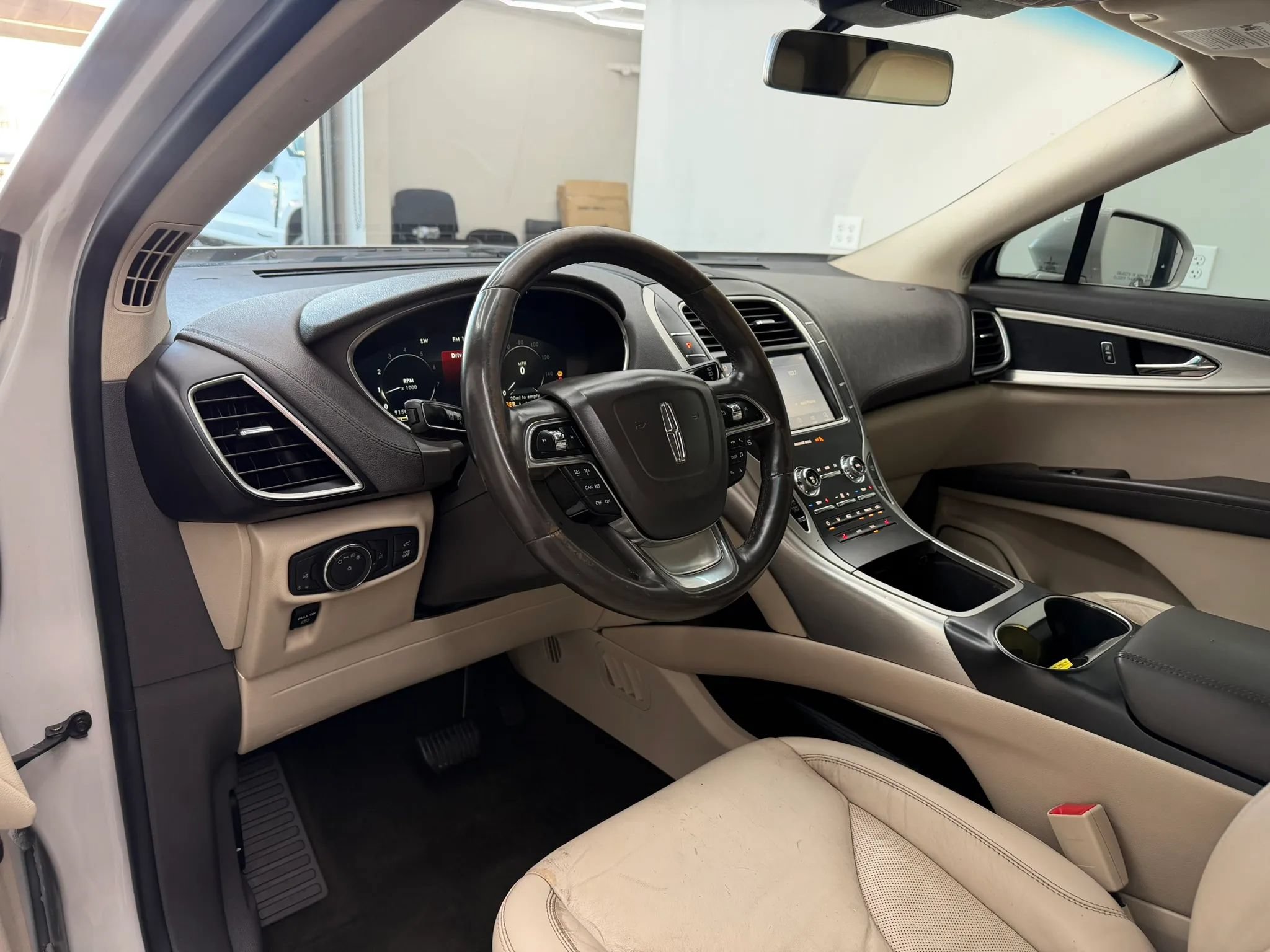 Used 2020 Lincoln Nautilus FWD w/ Equipment Group 101A image 15