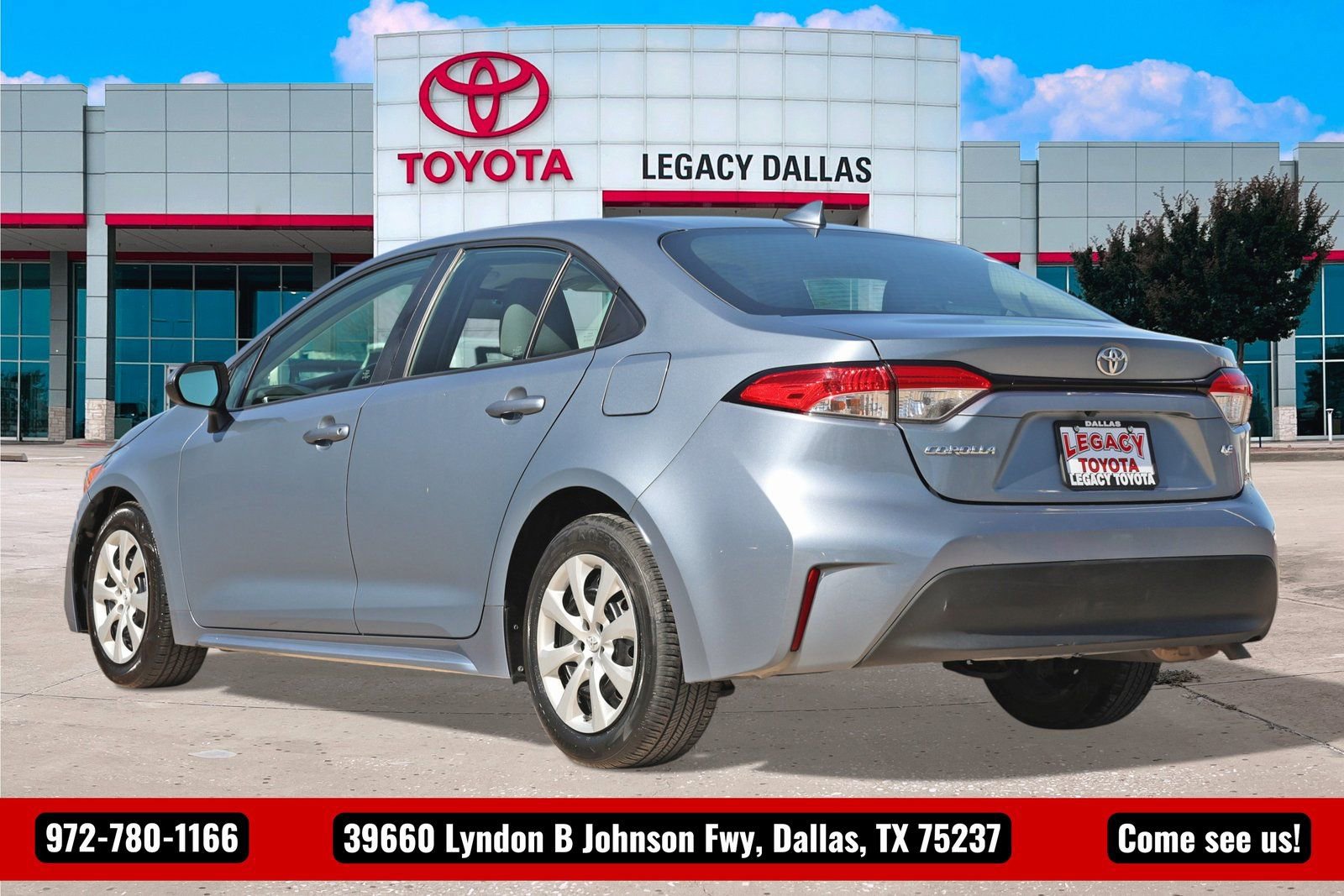 Used 2023 Toyota Corolla LE image 7