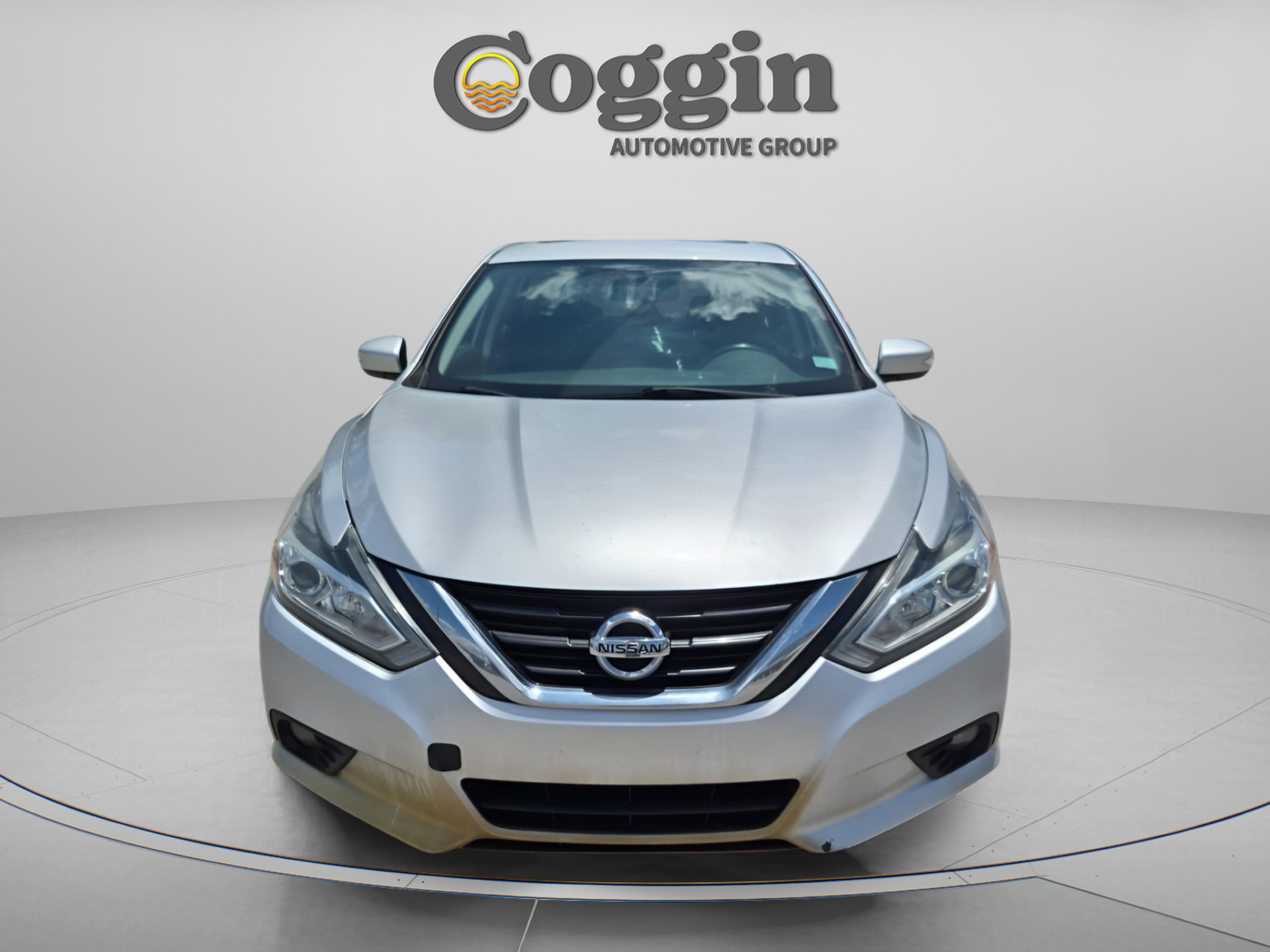 Used 2018 Nissan Altima 2.5 SV w/ 2.5 SV Technology Package FWD image 9