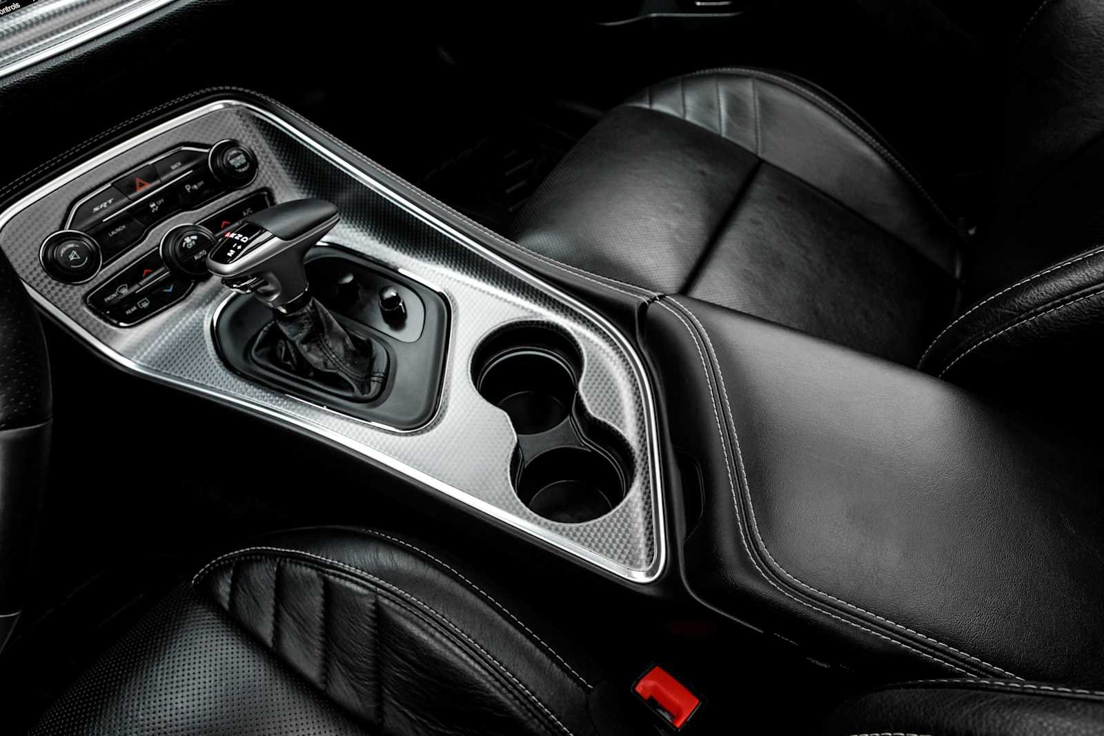 Used 2016 Dodge Challenger SRT Hellcat RWD image 18