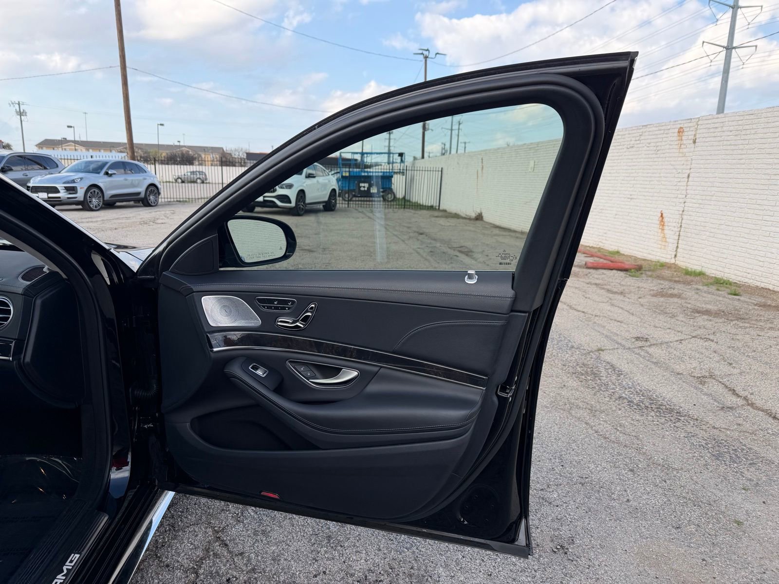 Used 2019 Mercedes-Benz S 63 AMG S 4MATIC Sedan image 25