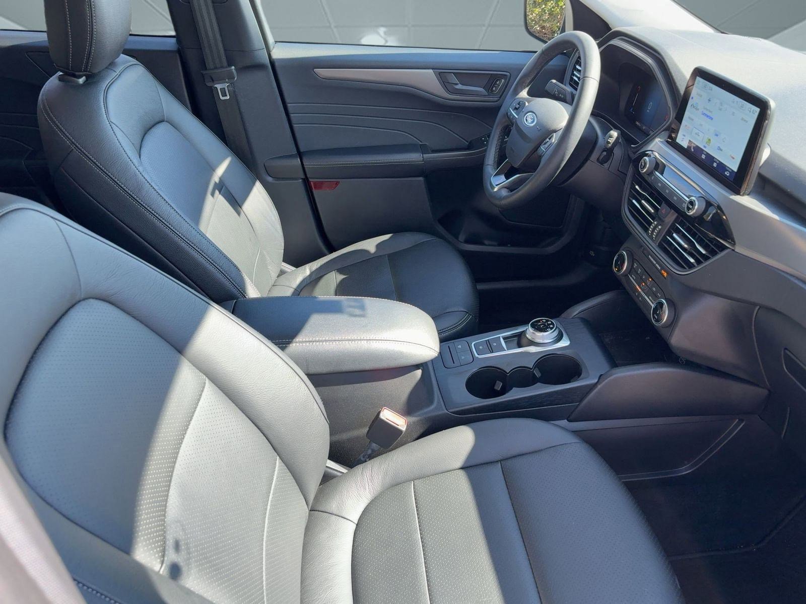 Used 2024 Ford Escape Active image 29