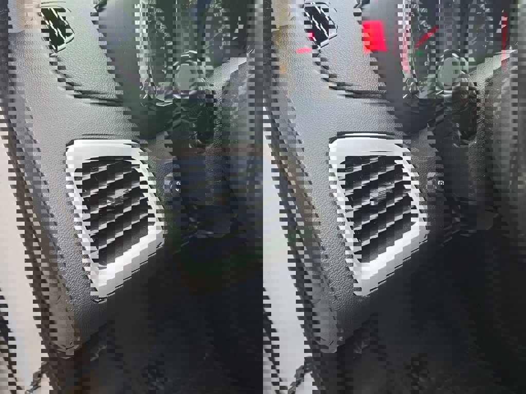 Used 2015 GMC Terrain SLE w/ Chrome Edition image 17